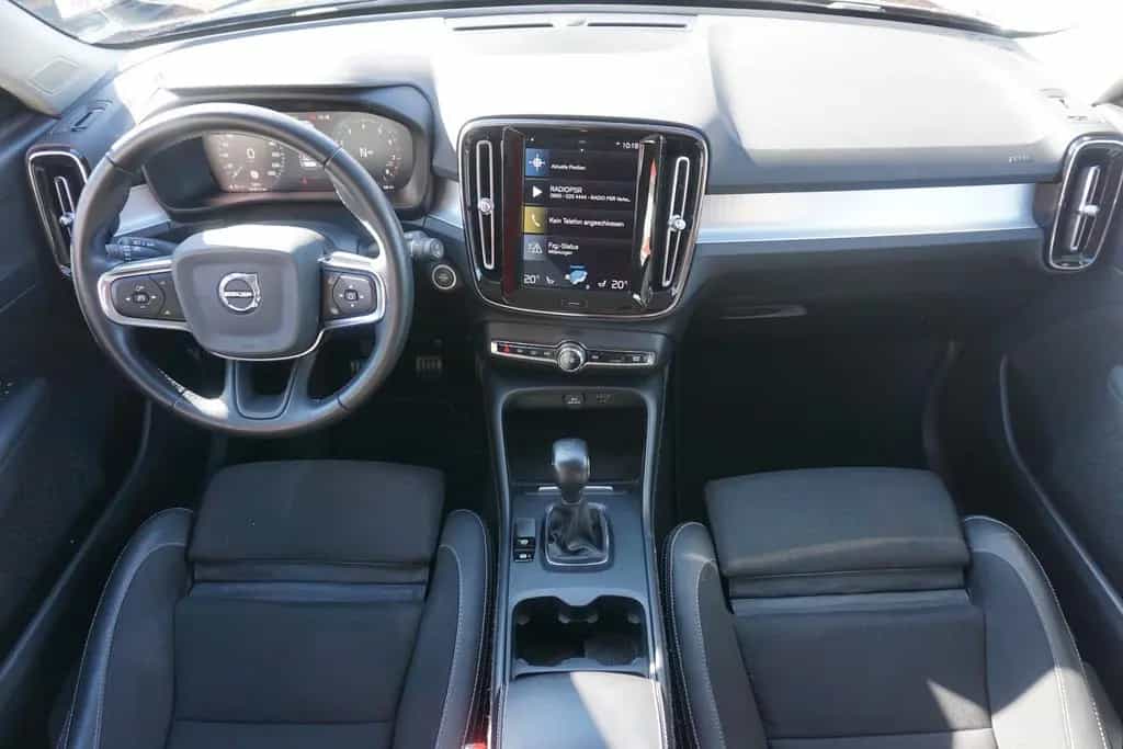 Volvo XC40 1.5 Momentum Pro 2WD LED Navi AHK Kamera 12/2019-photo-7