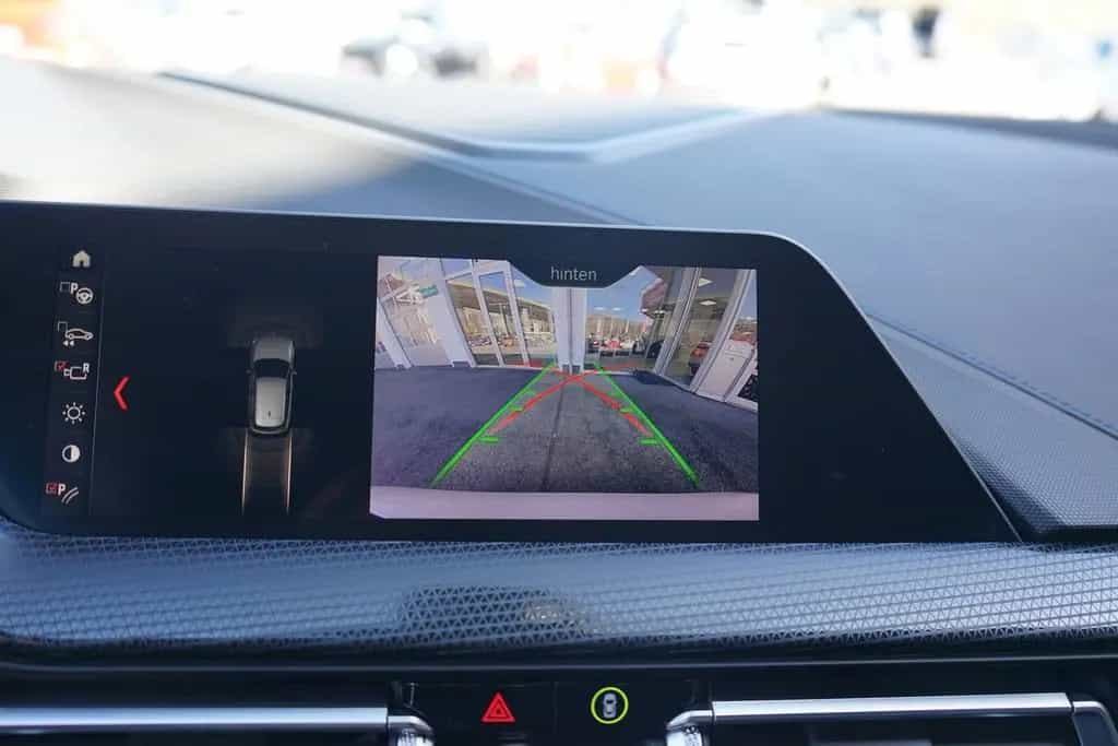 BMW 118 i Advantage LED Navi Klimaaut. Kamera 07/2020-photo-11