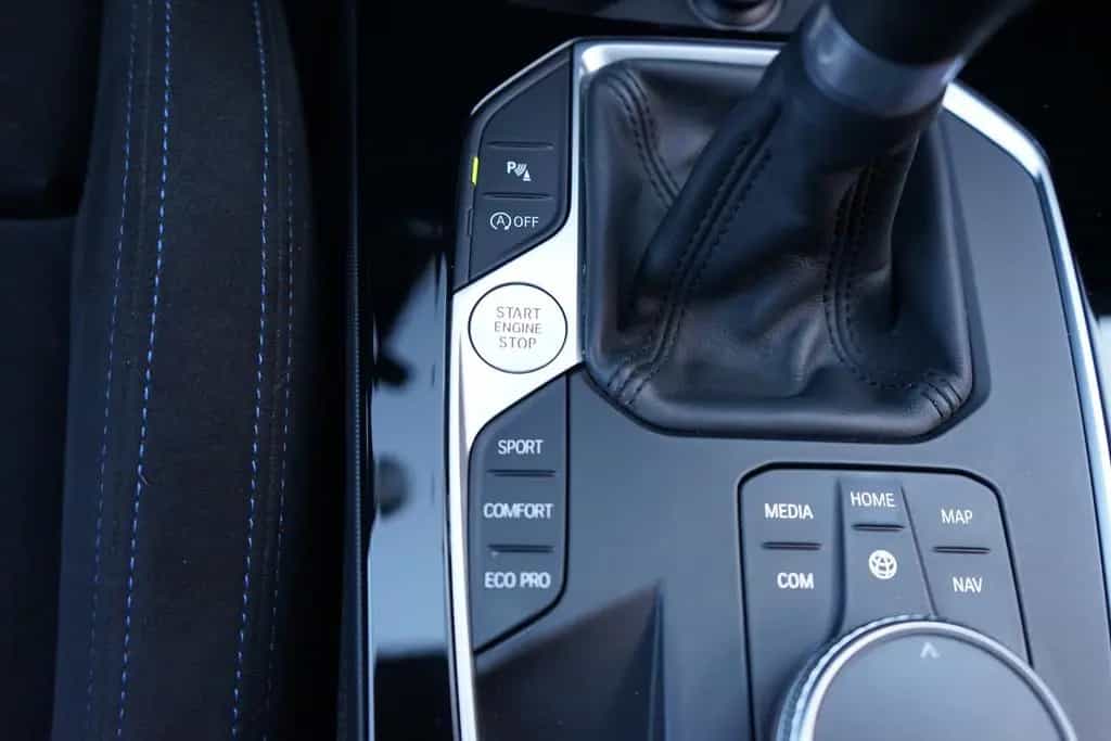 BMW 118 i Advantage LED Navi Klimaaut. Kamera 07/2020-photo-20