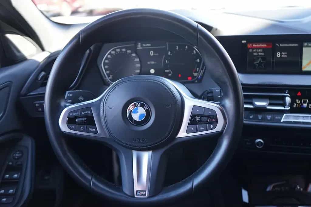 BMW 118 i Advantage LED Navi Klimaaut. Kamera 07/2020-photo-22