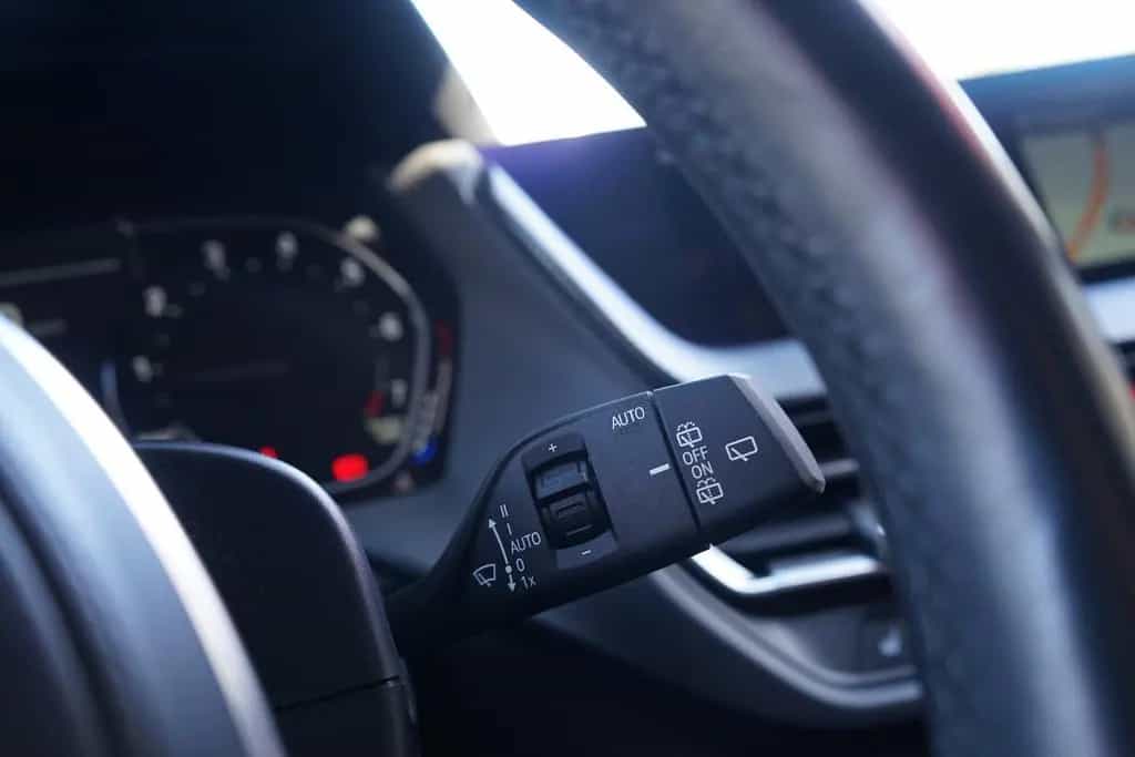 BMW 118 i Advantage LED Navi Klimaaut. Kamera 07/2020-photo-26