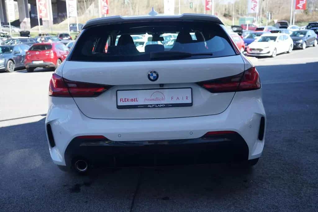 BMW 118 i Advantage LED Navi Klimaaut. Kamera 07/2020-photo-5