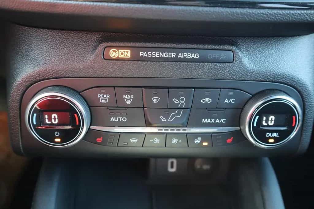 Ford Focus 2.3 EcoBoost ST LED Navi ACC Kamera Recaro 08/2020-photo-29