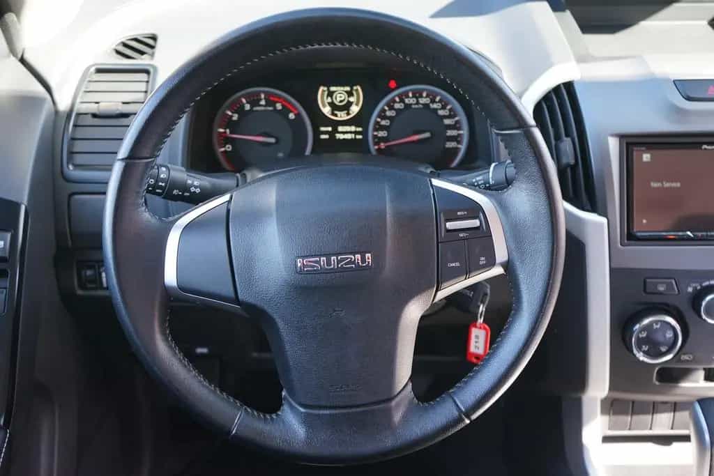 Isuzu D-Max 1.9 Space Cab.Custom 4WD Klima Tempomat DA 11/2019-photo-18