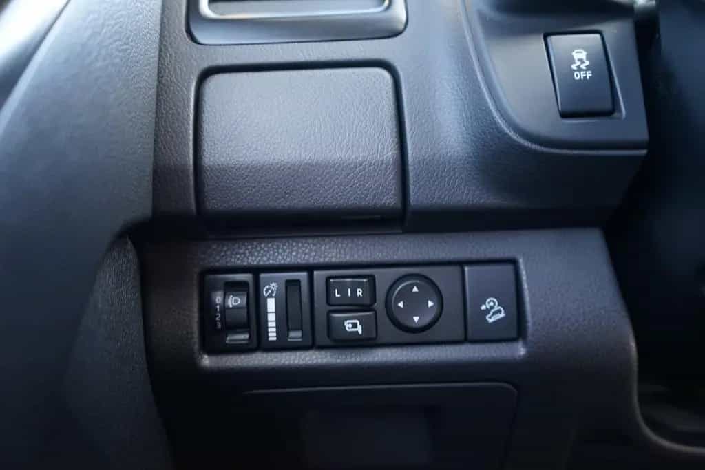 Isuzu D-Max 1.9 Space Cab.Custom 4WD Klima Tempomat DA 11/2019-photo-24