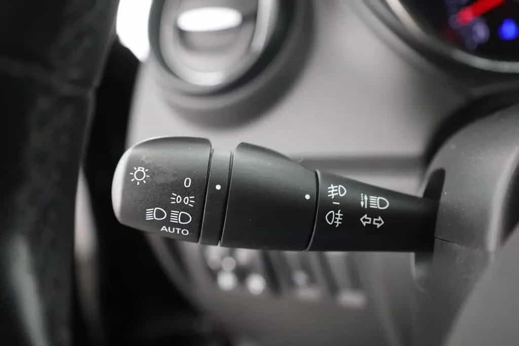 Renault Captur 1.2 TCe Intens Aut. Navi Tempomat PDC DAB 11/2018-photo-17