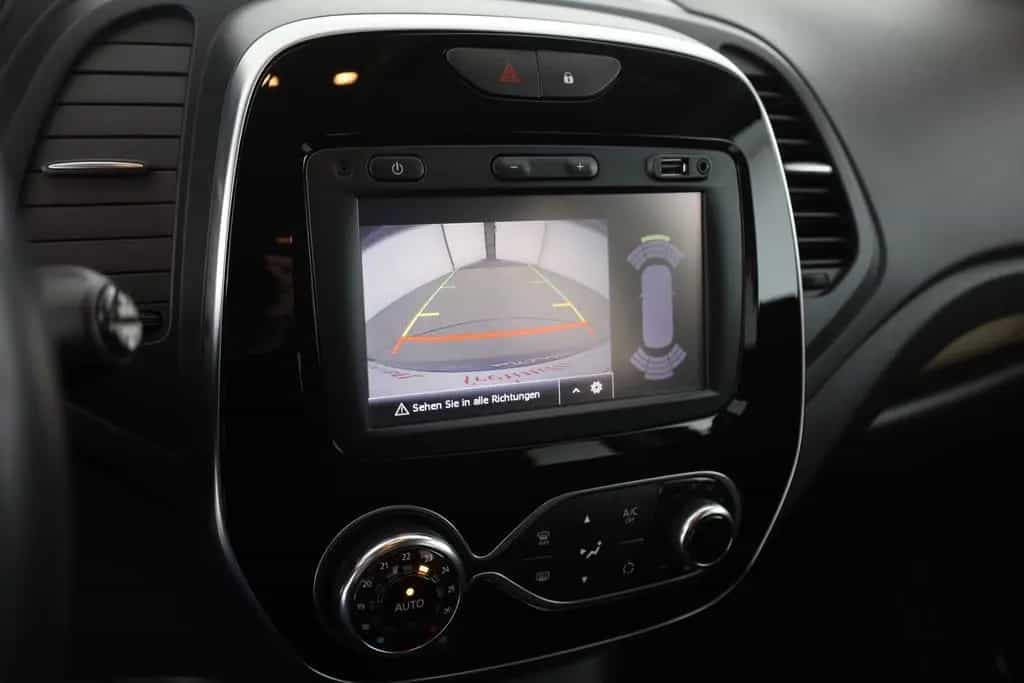 Renault Captur 1.2 TCe Intens Aut. Navi Tempomat PDC DAB 11/2018-photo-25