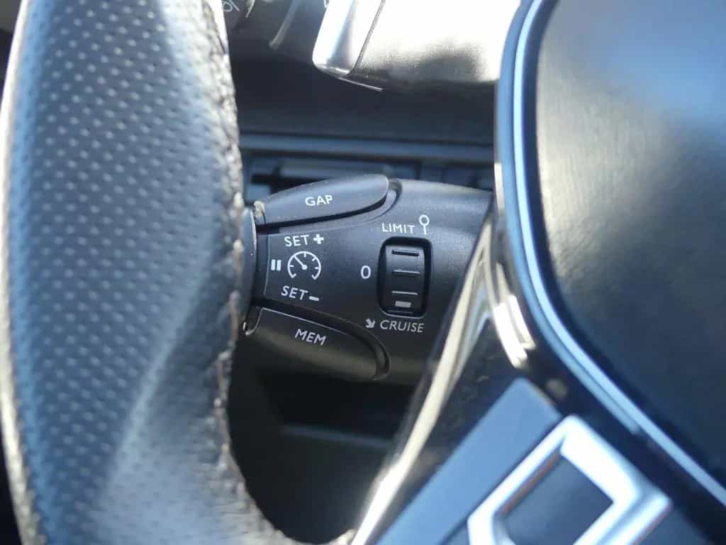 Peugeot 3008 1.6 Allure GT-Line LED Navi Virtual Cockpit 05/2018-photo-25