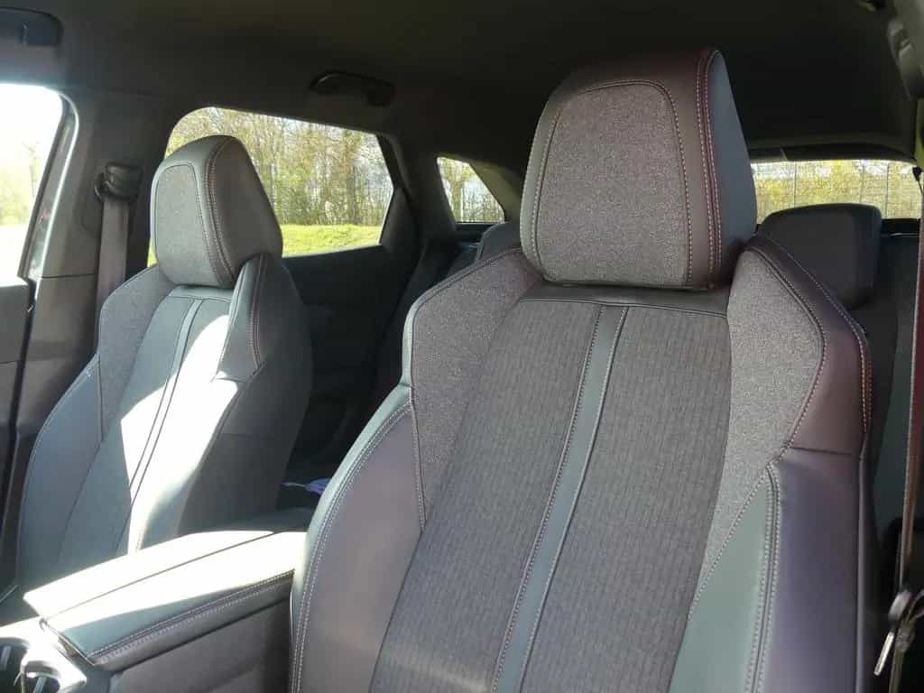 Peugeot 3008 1.6 Allure GT-Line LED Navi Virtual Cockpit 05/2018-photo-31