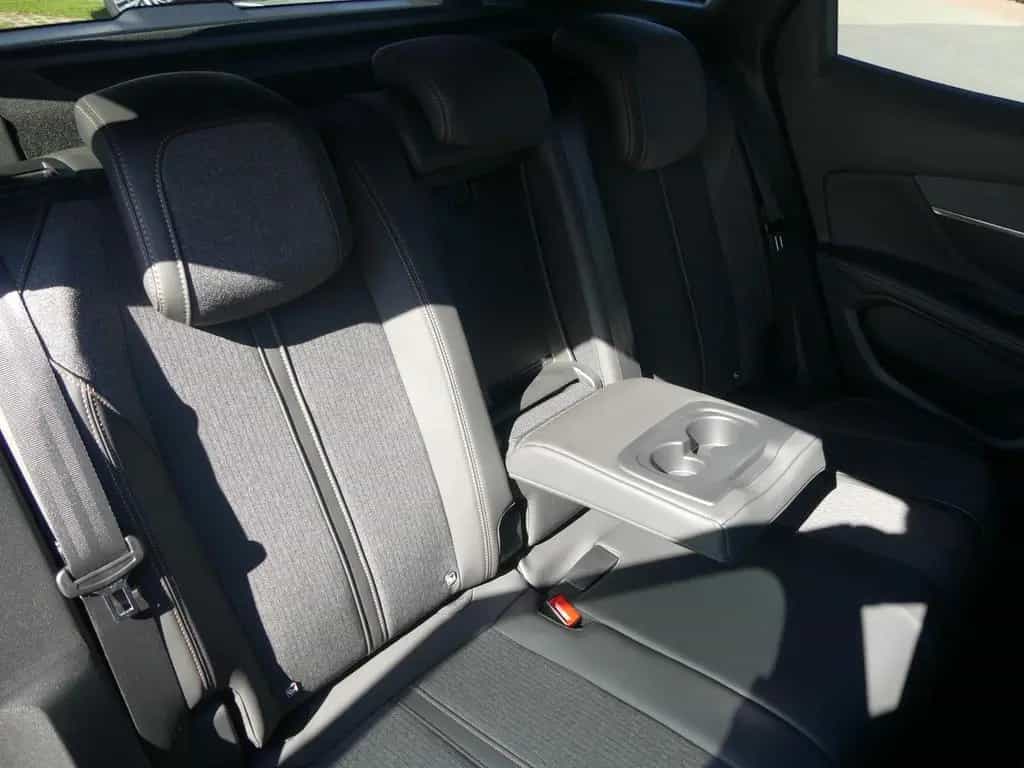Peugeot 3008 1.6 Allure GT-Line LED Navi Virtual Cockpit 05/2018-photo-34