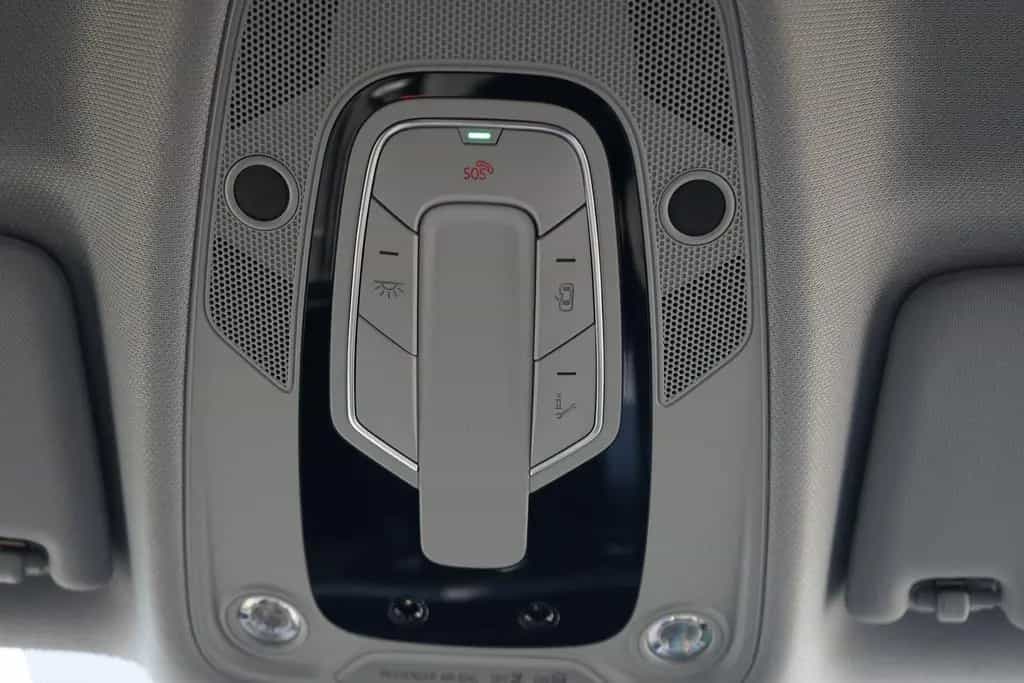 Audi A4 2.0 TDI Avant Bi-Xenon Navi Tempomat PDC DAB 10/2017-photo-13