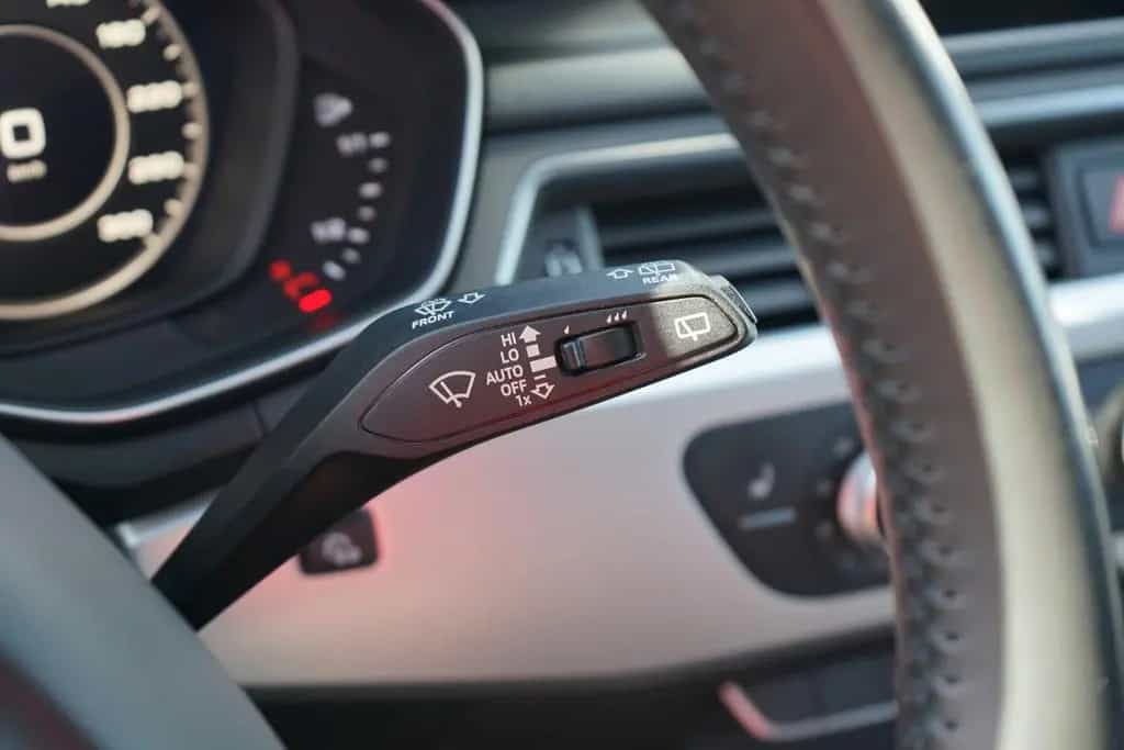 Audi A4 2.0 TDI Avant Bi-Xenon Navi Tempomat PDC DAB 10/2017-photo-23