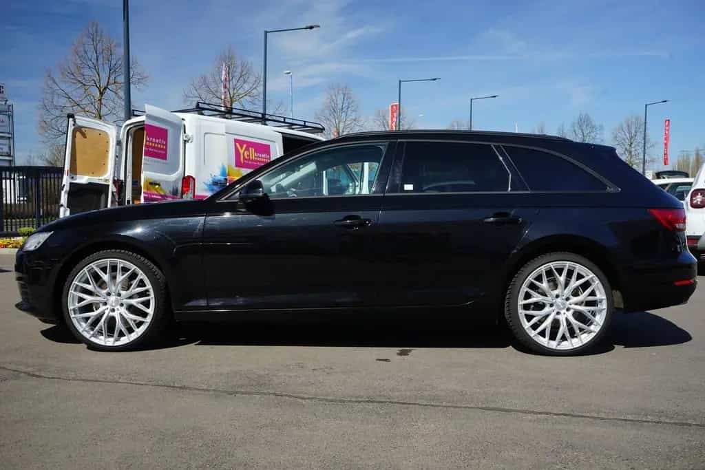Audi A4 2.0 TDI Avant Bi-Xenon Navi Tempomat PDC DAB 10/2017-photo-3