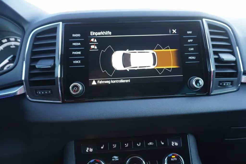 Skoda Karoq 1.5 TSI Clever DSG LED SmartLink Tempomat 11/2021-photo-21