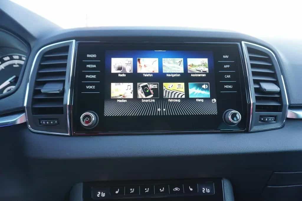 Skoda Karoq 1.5 TSI Clever DSG LED SmartLink Tempomat 11/2021-photo-27