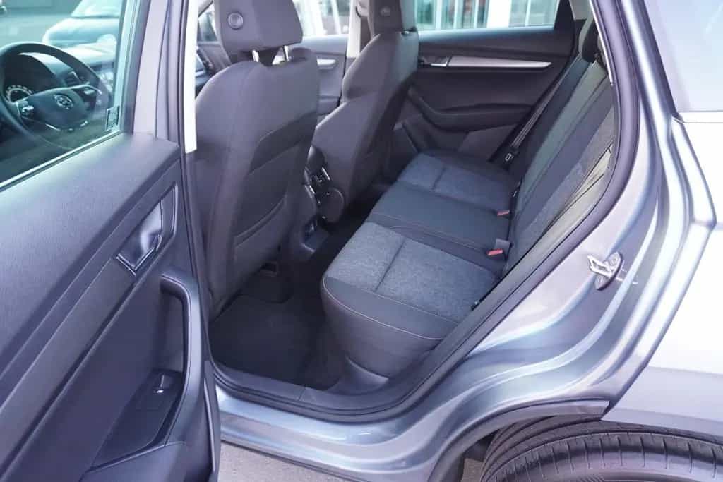 Skoda Karoq 1.5 TSI Clever DSG LED SmartLink Tempomat 11/2021-photo-34