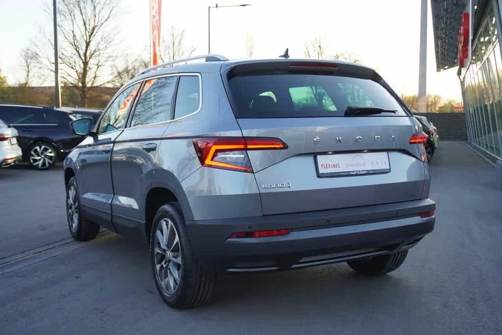 Skoda Karoq 1.5 TSI Clever DSG LED SmartLink Tempomat 11/2021-photo-6