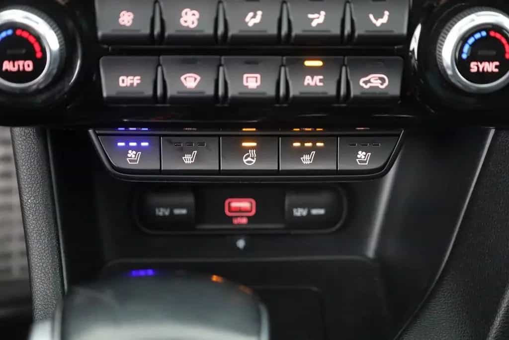 Kia Sportage 2.0 CRDi GT-Line 4WD LED Panorama AHK 05/2019-photo-12