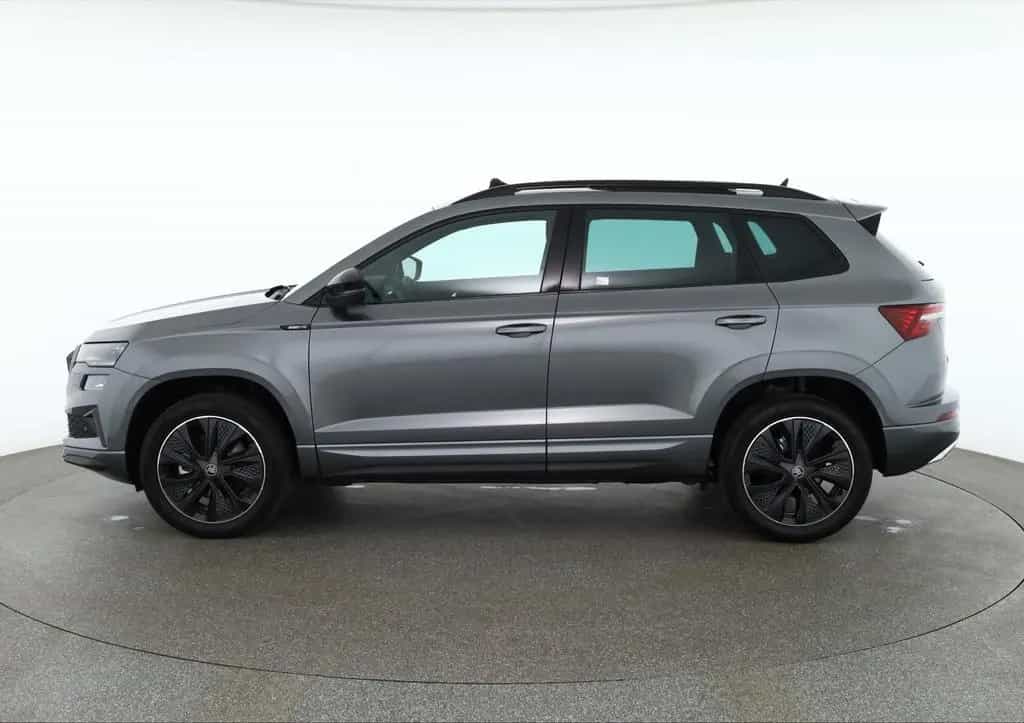 Skoda Karoq Sportline 1.5 TSI DSG Matrix ACC AHK Pano 03/2026-photo-1