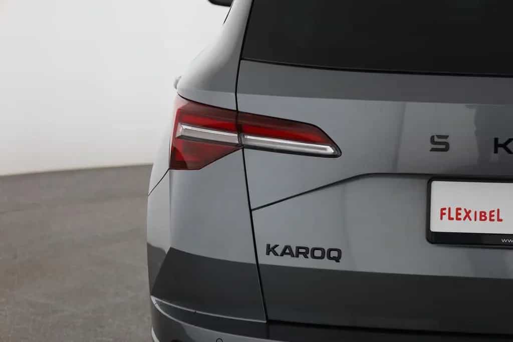 Skoda Karoq Sportline 1.5 TSI DSG Matrix ACC AHK Pano 03/2026-photo-31