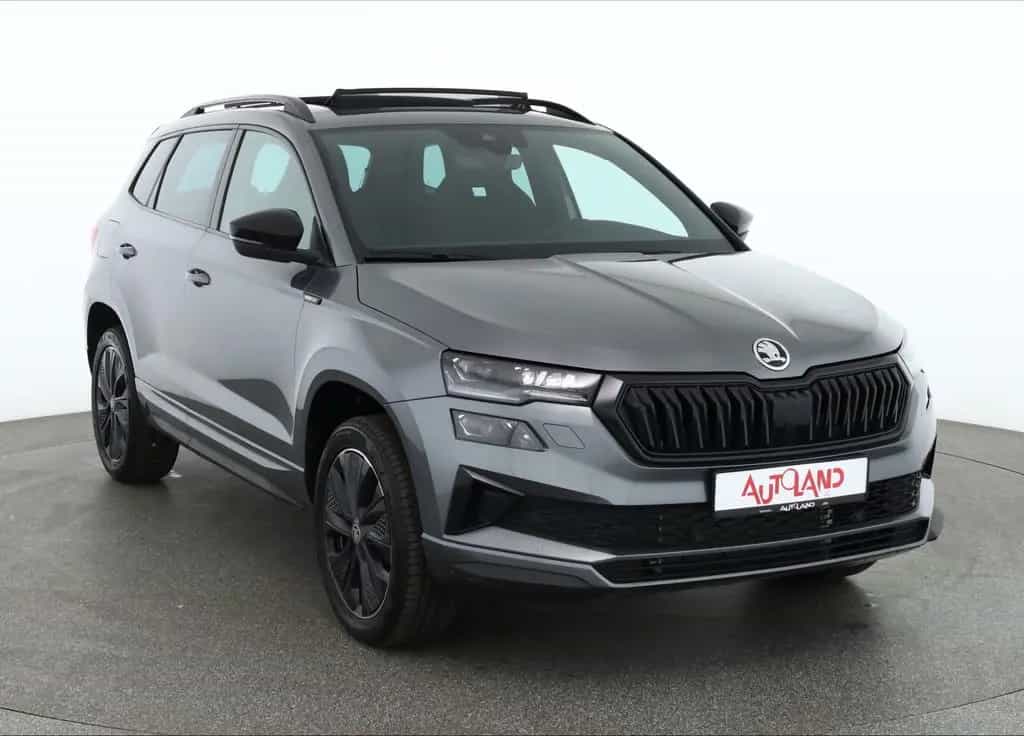 Skoda Karoq Sportline 1.5 TSI DSG Matrix ACC AHK Pano 03/2026-photo-6