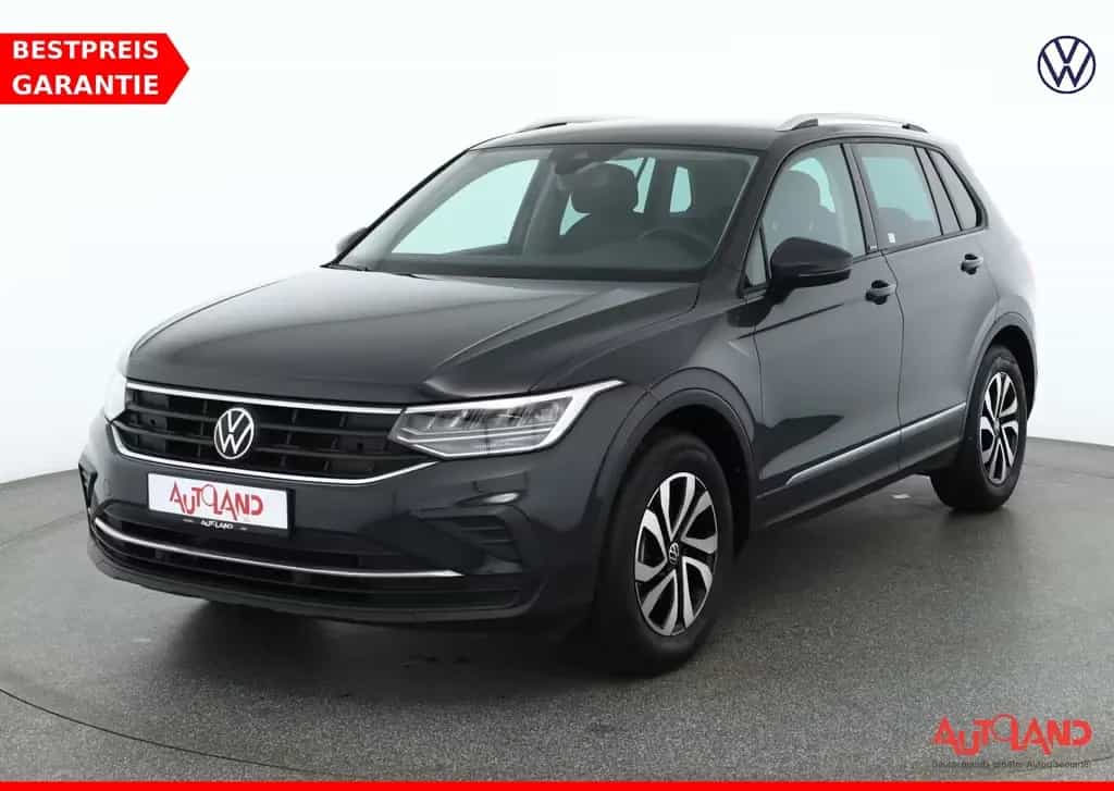 Volkswagen Tiguan 1.5 TSI LED ACC Navi Sitzheizung PDC AHK 11/2022-photo-0