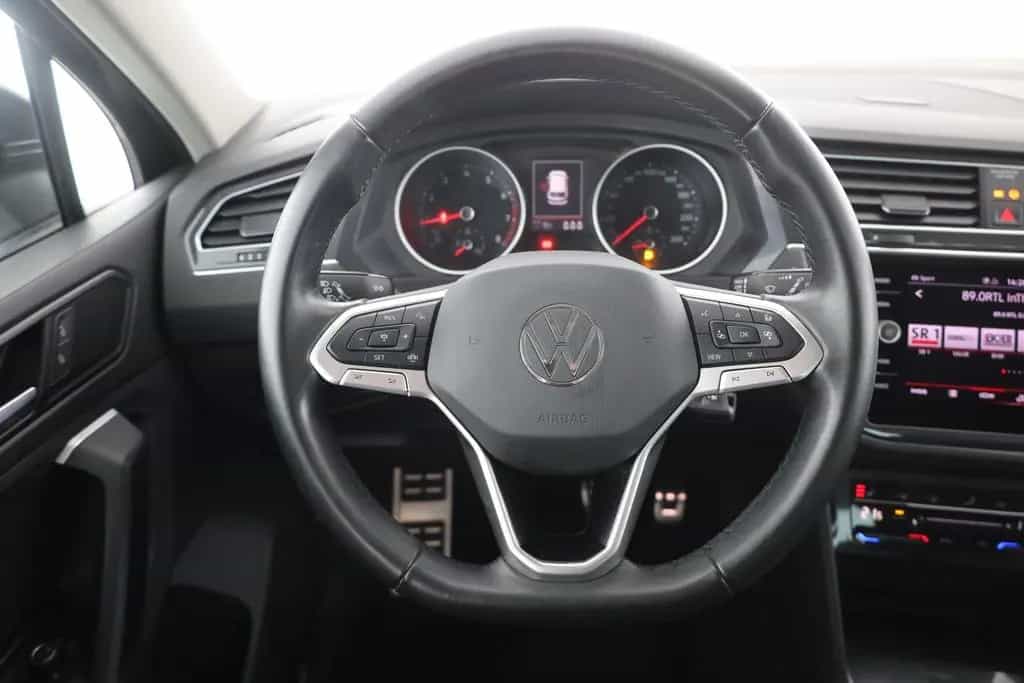 Volkswagen Tiguan 1.5 TSI LED ACC Navi Sitzheizung PDC AHK 11/2022-photo-13