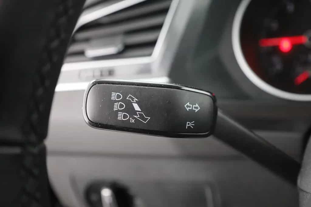 Volkswagen Tiguan 1.5 TSI LED ACC Navi Sitzheizung PDC AHK 11/2022-photo-17