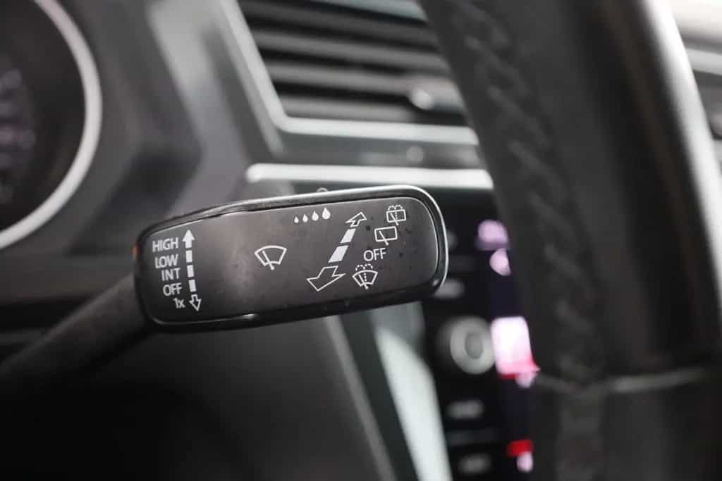 Volkswagen Tiguan 1.5 TSI LED ACC Navi Sitzheizung PDC AHK 11/2022-photo-18