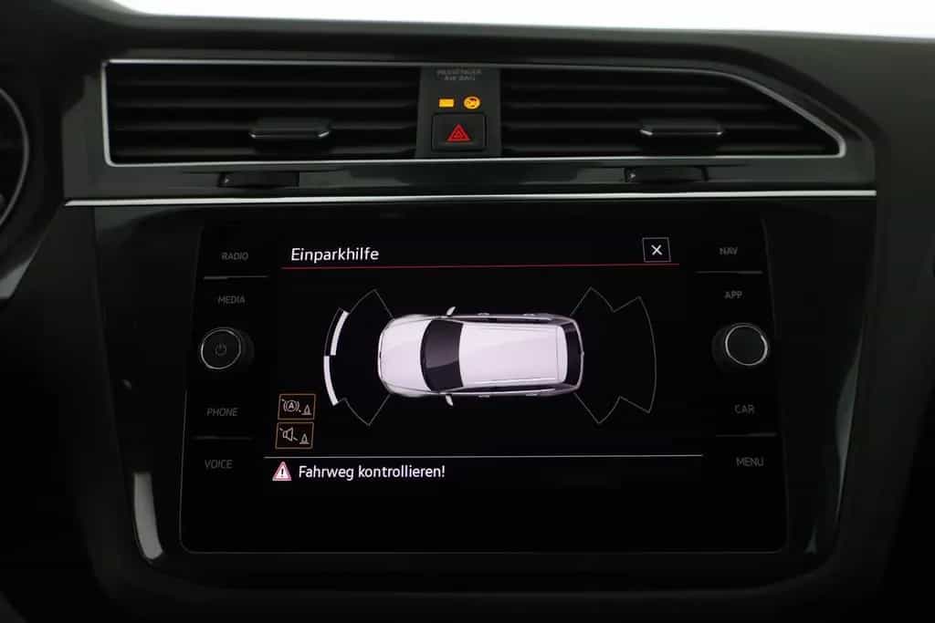 Volkswagen Tiguan 1.5 TSI LED ACC Navi Sitzheizung PDC AHK 11/2022-photo-26