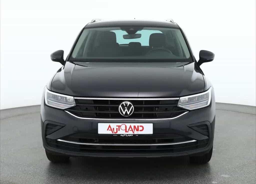 Volkswagen Tiguan 1.5 TSI LED ACC Navi Sitzheizung PDC AHK 11/2022-photo-7