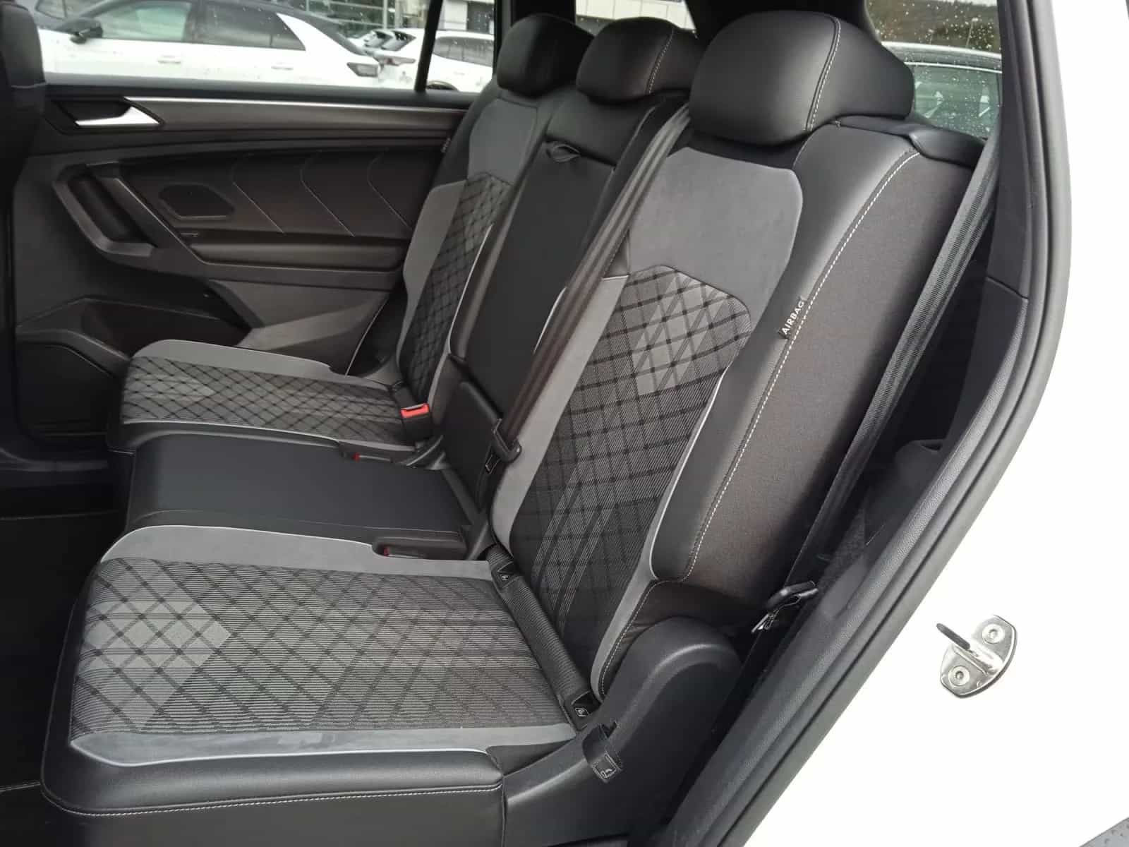 Volkswagen Tiguan Allspace 12/2024-photo-15