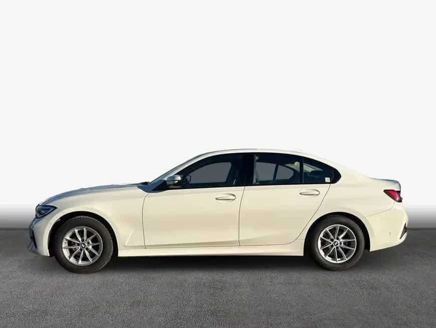 BMW 320 i Aut. Sport Line LED* HiFi* AHK* Glasdach* 01/2020-photo-4
