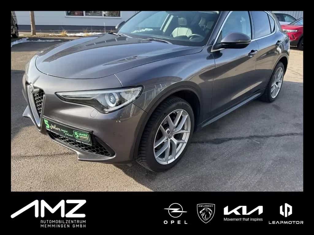 Alfa Romeo Stelvio 2.0 Turbo 16V First Edition **ALLRAD** 05/2017-photo-0