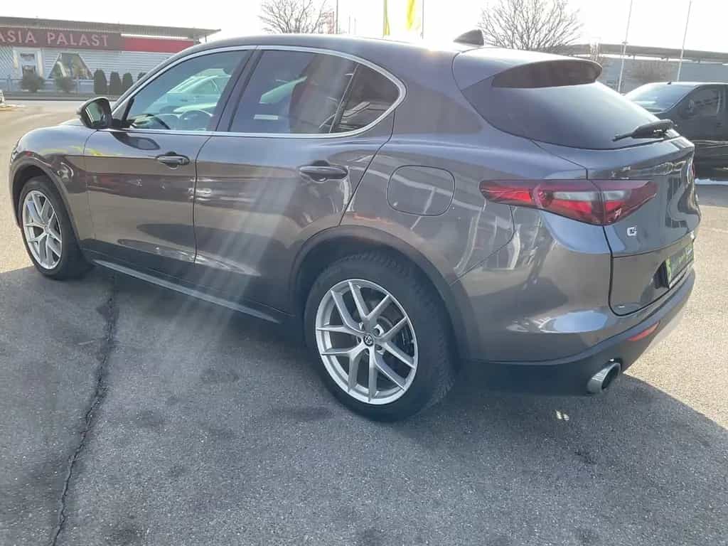 Alfa Romeo Stelvio 2.0 Turbo 16V First Edition **ALLRAD** 05/2017-photo-6