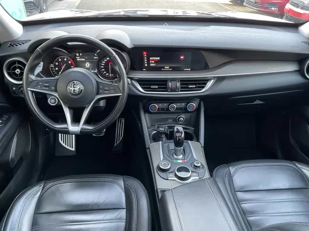 Alfa Romeo Stelvio 2.0 Turbo 16V First Edition **ALLRAD** 05/2017-photo-9