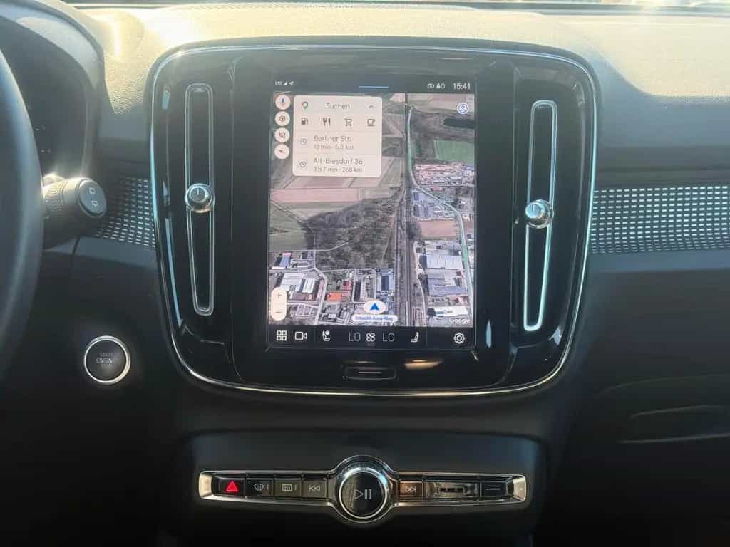 Volvo XC40 B4 Plus Dark AUTOMATIK*LEDER* 12/2022-photo-15