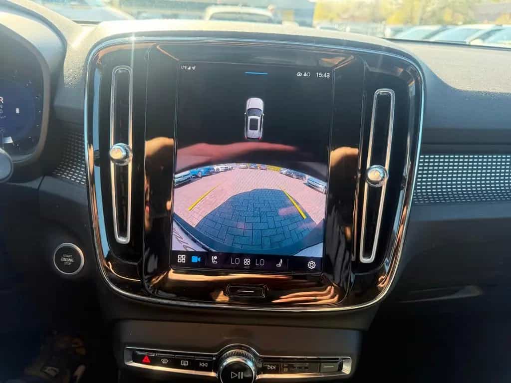 Volvo XC40 B4 Plus Dark AUTOMATIK*LEDER* 12/2022-photo-16