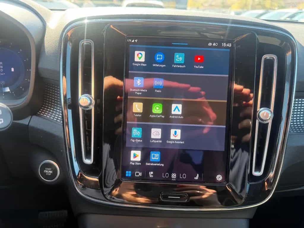 Volvo XC40 B4 Plus Dark AUTOMATIK*LEDER* 12/2022-photo-18