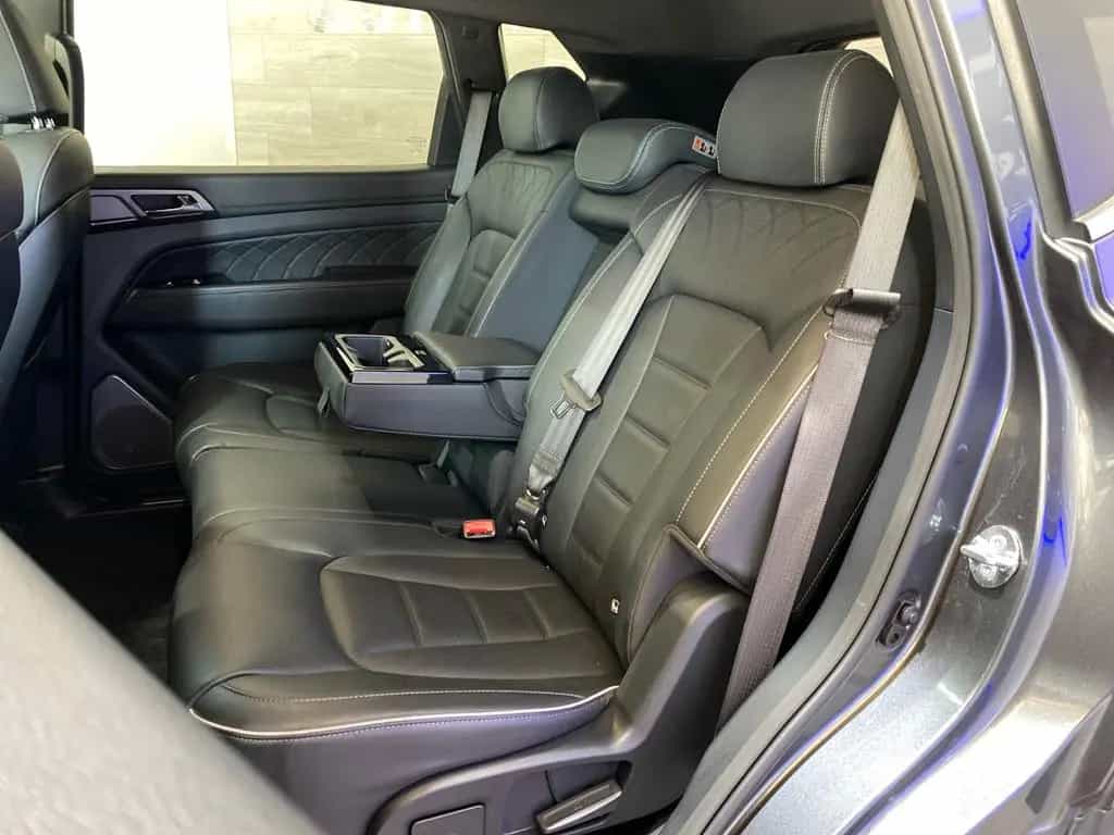 Ssangyong REXTON Sapphire Leder*ACC*360°*AHK 3,5t 09/2023-photo-19