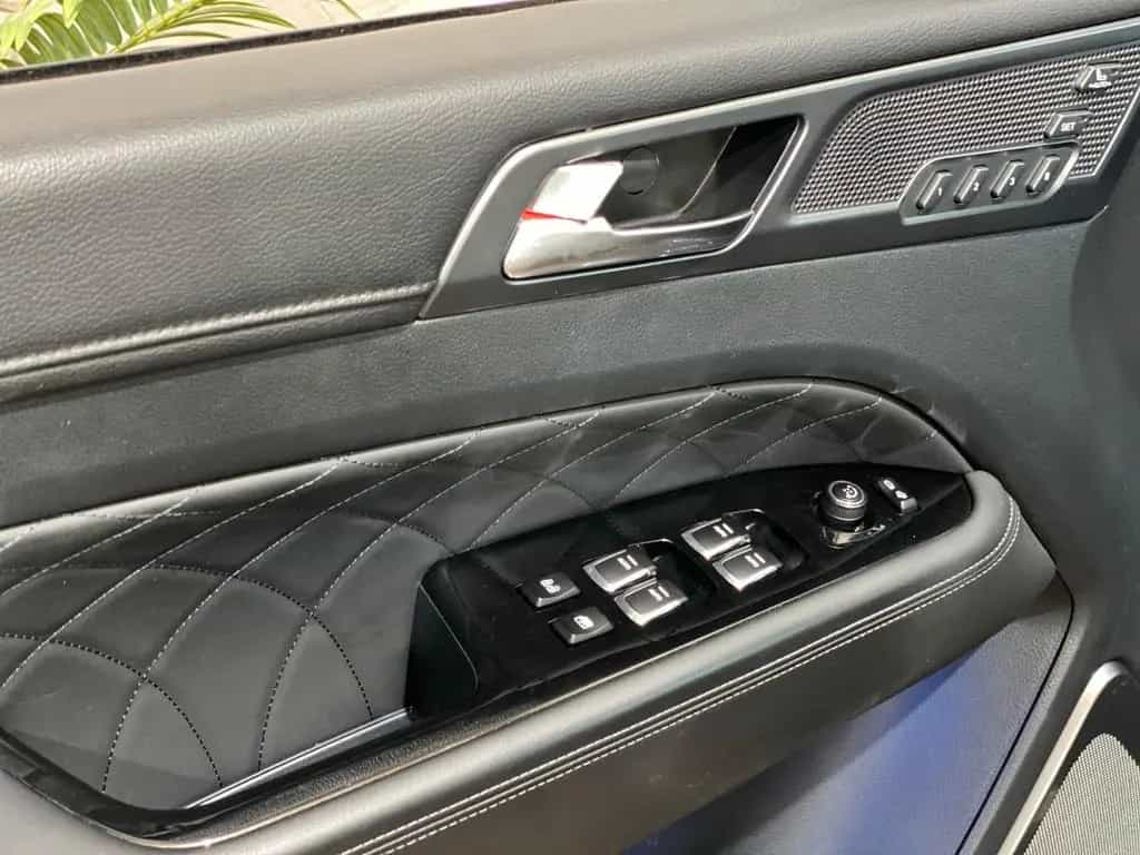 Ssangyong REXTON Sapphire Leder*ACC*360°*AHK 3,5t 09/2023-photo-31