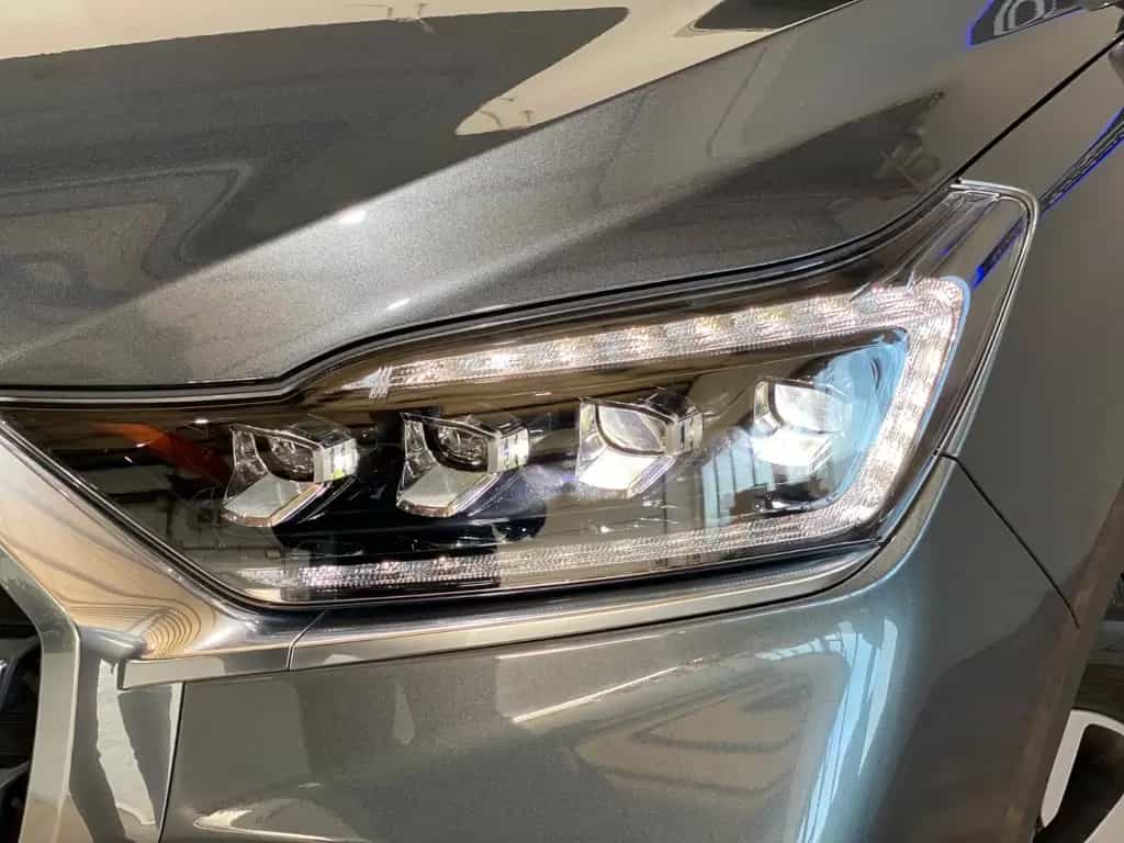 Ssangyong REXTON Sapphire Leder*ACC*360°*AHK 3,5t 09/2023-photo-5