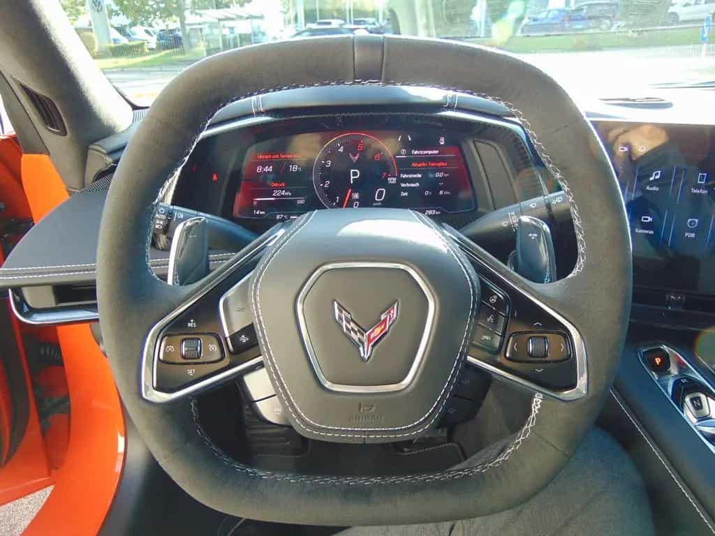 Corvette C8 Cabrio 3LT Europamodell Neuwagen Frontlift 04/2026-photo-13