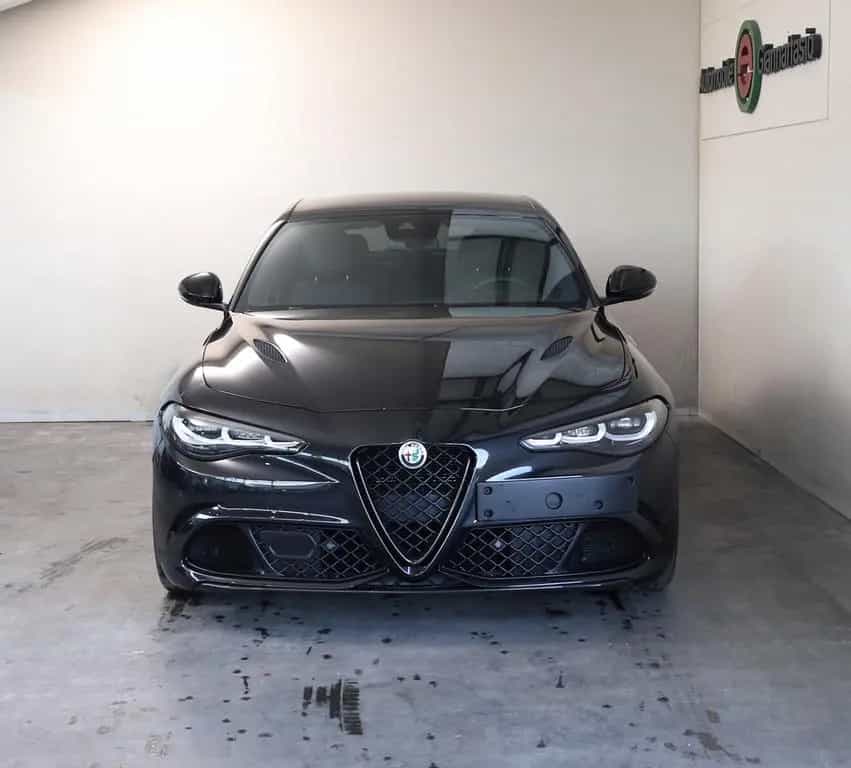 Alfa Romeo Giulia Quadrifoglio 520PS*Facelift*Matrix*ACC 02/2024-photo-2