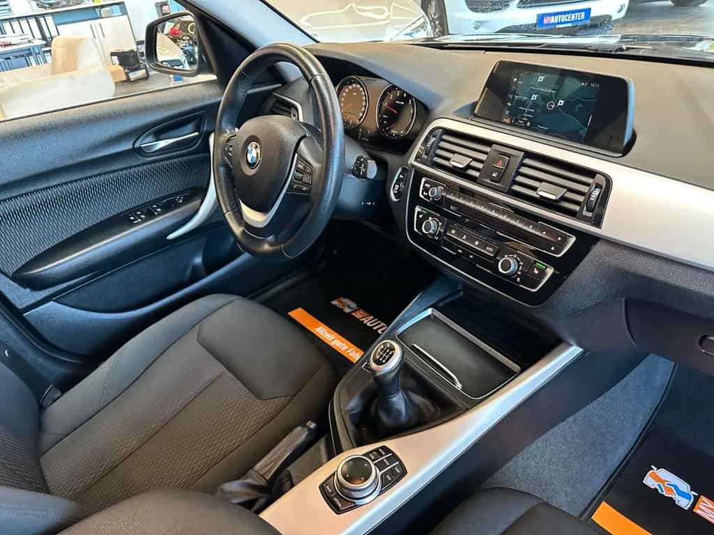 BMW 118 i *Klima*PDC*Navi*Sitzh*Klimaautomatik* 06/2019-photo-17