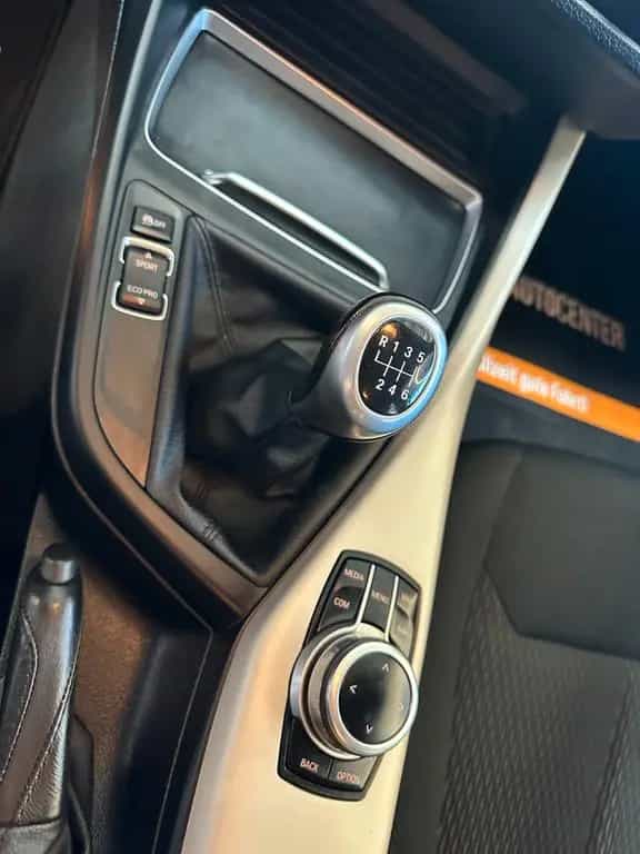 BMW 118 i *Klima*PDC*Navi*Sitzh*Klimaautomatik* 06/2019-photo-29