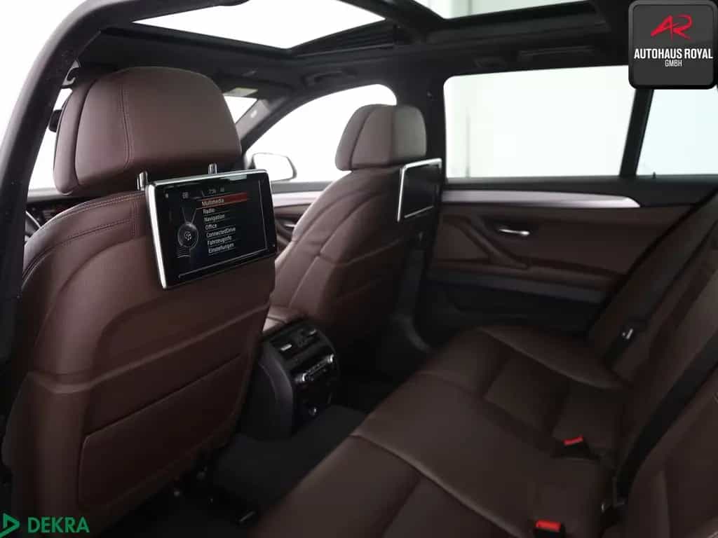 BMW M550 d T xDrive SHADOW FOND-TV,SOFTCLOSE,360G,SH 04/2016-photo-10