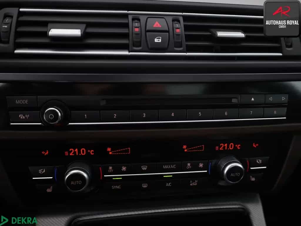 BMW M550 d T xDrive SHADOW FOND-TV,SOFTCLOSE,360G,SH 04/2016-photo-20