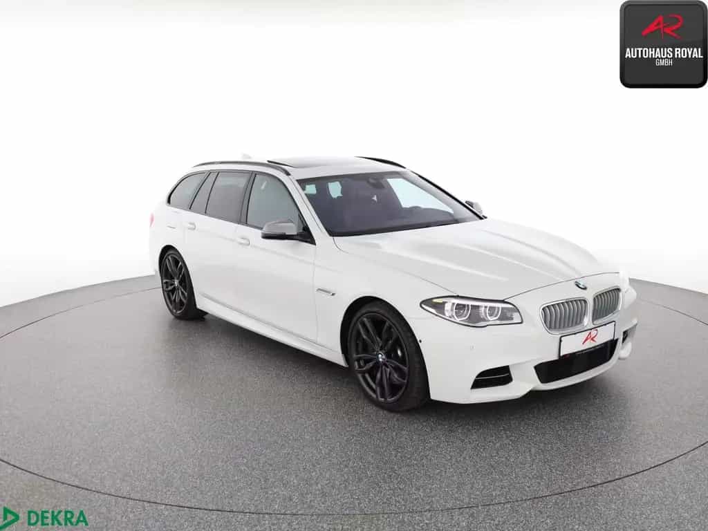 BMW M550 d T xDrive SHADOW FOND-TV,SOFTCLOSE,360G,SH 04/2016-photo-6