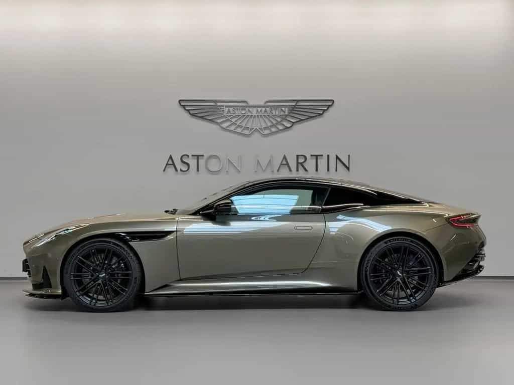 Aston Martin DB12 Coupe | Aston Martin Brussels null-photo-3